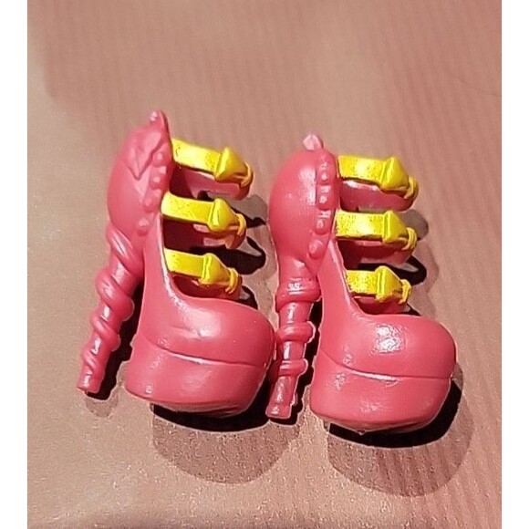 Ever After High Doll Shoes 1st Chapter Apple red Gold high heels only - Picture 2 of 5